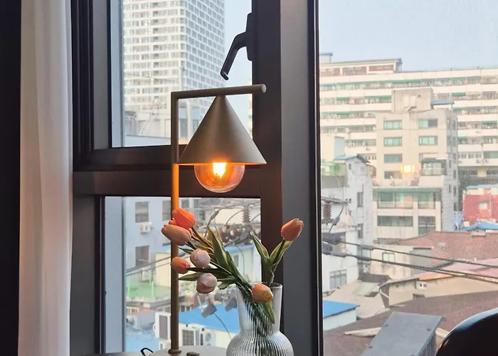 Aparthotel Rest, Triple Metro Line In Chungmuro Seul